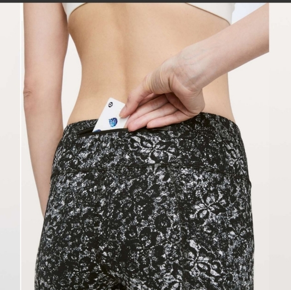 SEE NEW LISTING Lululemon Pace Rival Crop Leggings - Picture 6 of 9